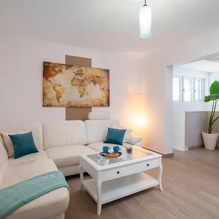 Luxury Seafront With Heated Pool, Jacuzzi, Sea View, 150 M From