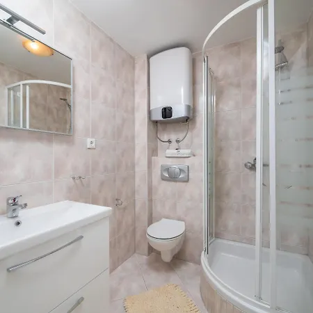 Luxury Seafront With Heated Pool, Jacuzzi, Sea View, 150 M From