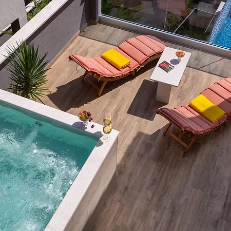 Luxury Seafront With Heated Pool, Jacuzzi, Sea View, 150 M From *