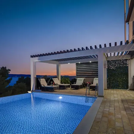 Luxury Seafront With Heated Pool, Jacuzzi, Sea View, 150 M From Villa *